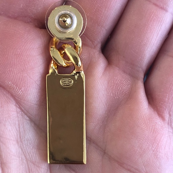 ❌SOLD❌ CHANEL Shiney Gold Logo earrings w/Crystal - Picture 11 of 15